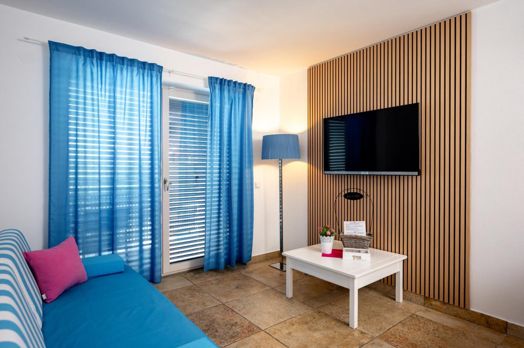 Adorami Apartments Baska  Luaran gambar