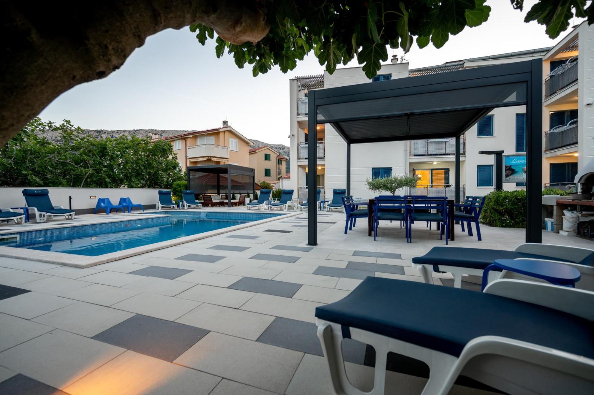 Adorami Apartments Baska  Luaran gambar