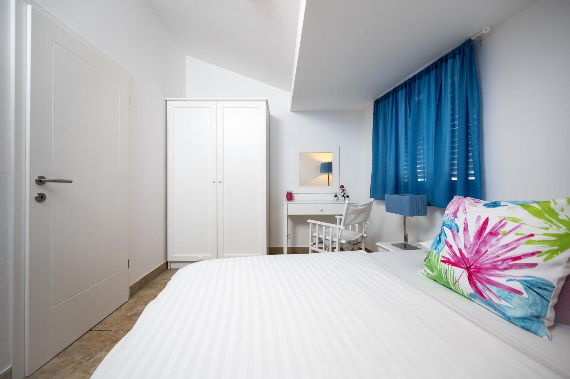 Adorami Apartments Baska  Luaran gambar