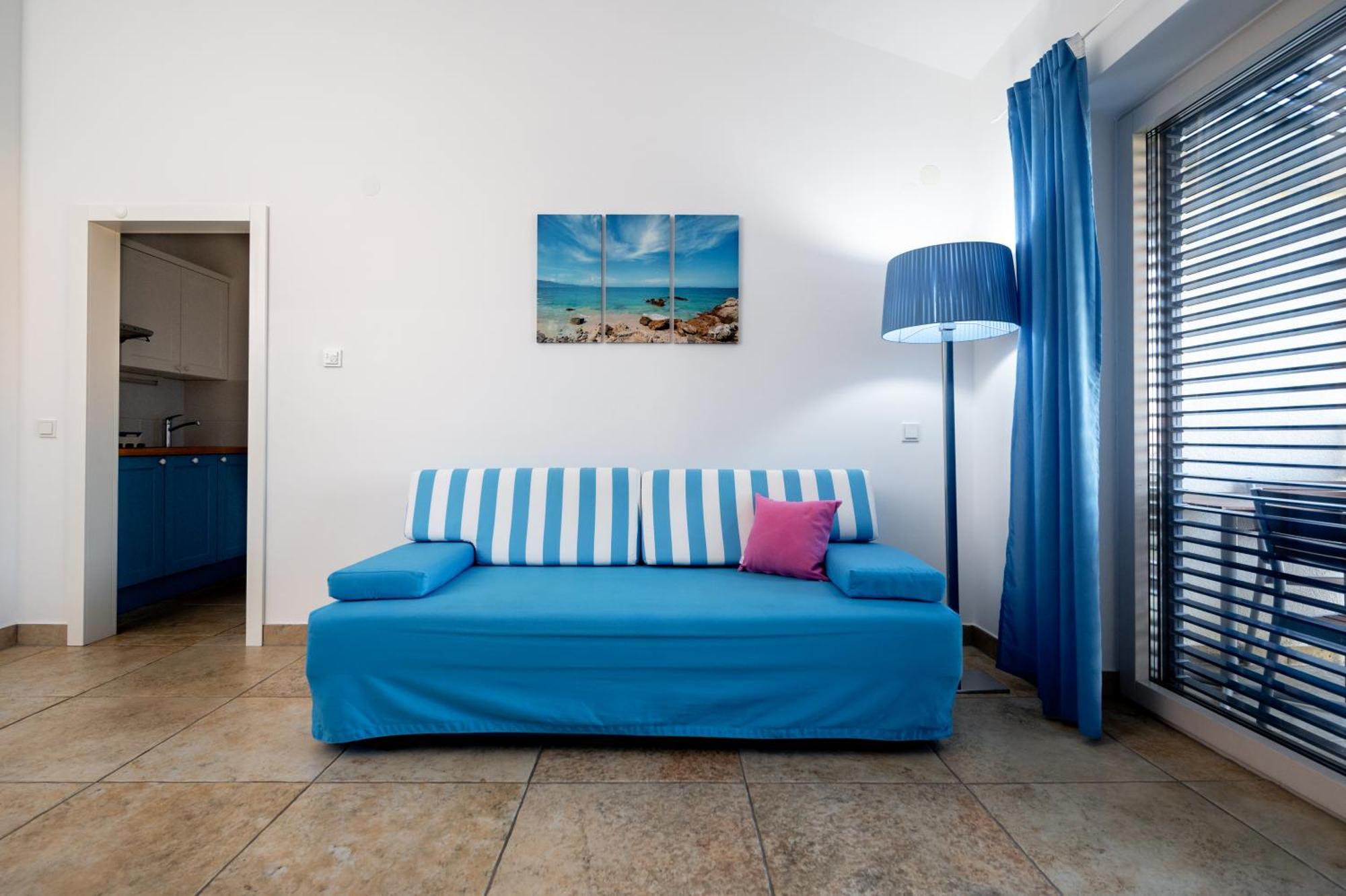 Adorami Apartments Baska  Bilik gambar