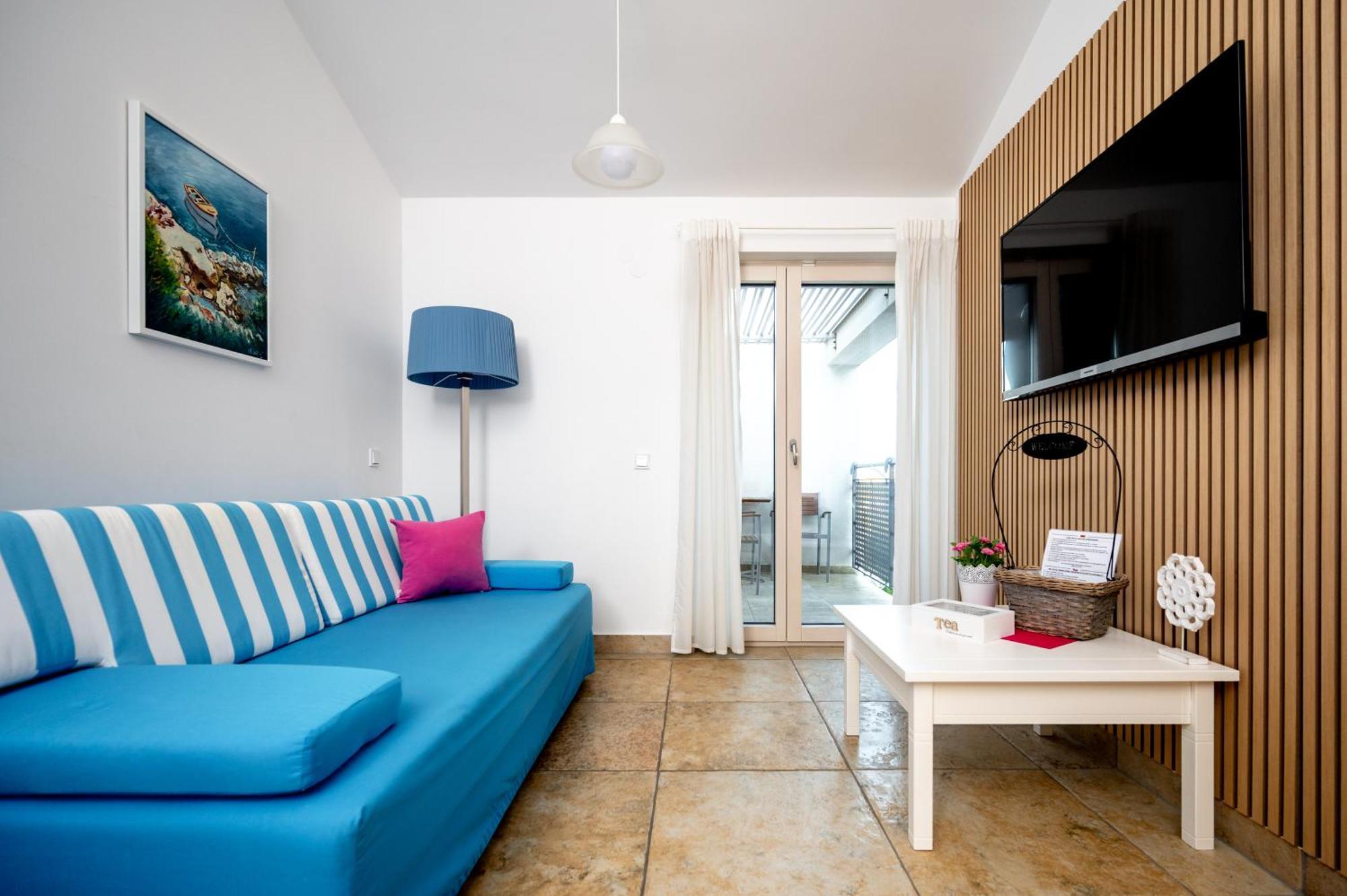 Adorami Apartments Baska  Bilik gambar