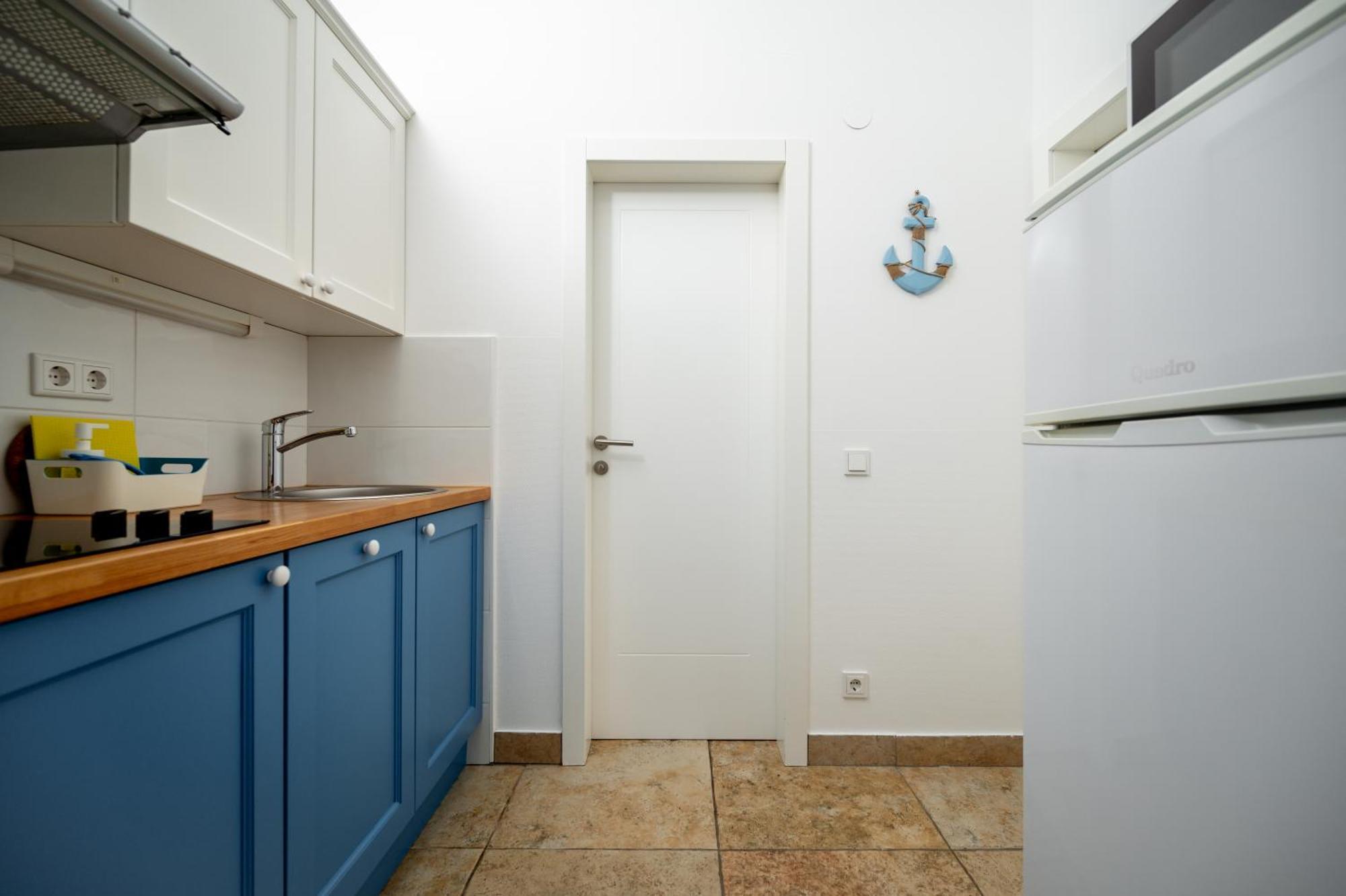 Adorami Apartments Baska  Luaran gambar